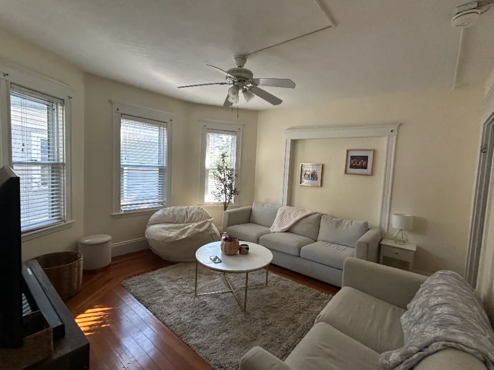 Big 1-BR -- Basically on Tufts Campus -- Need Sublet for Spring 2026! - Image 4