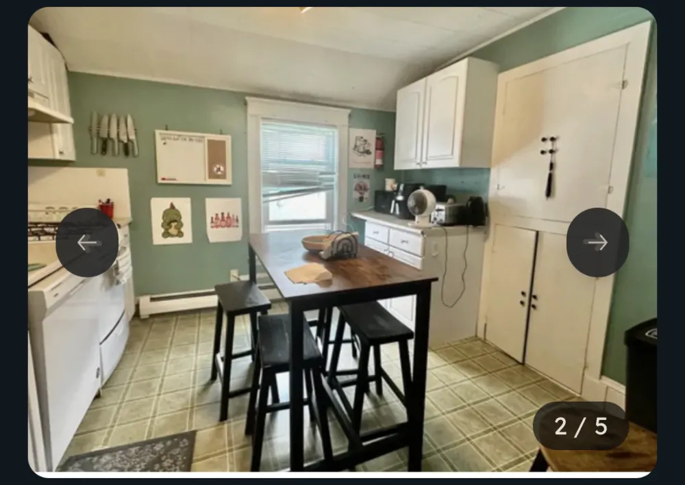 Bedroom available on College Ave! 1 minute from campus. - Thumbnail 6