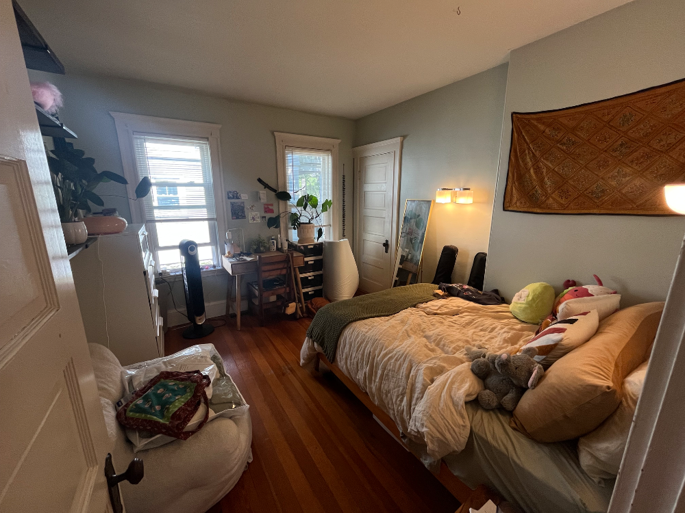 Great House on Tufts Campus - Thumbnail 6