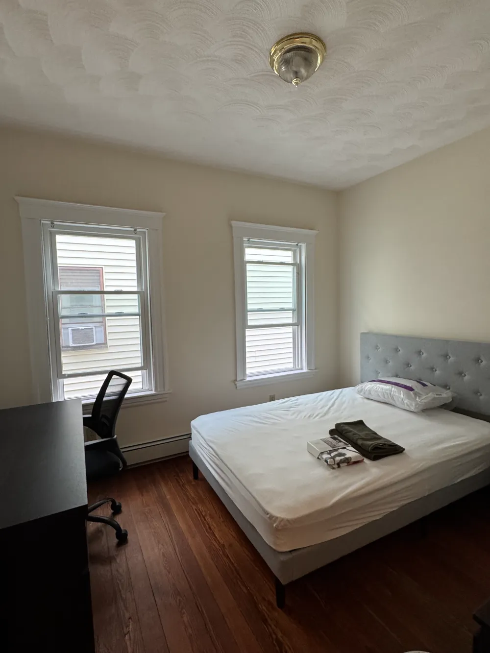 Spring Bedroom available! (4bd/1ba) - Main