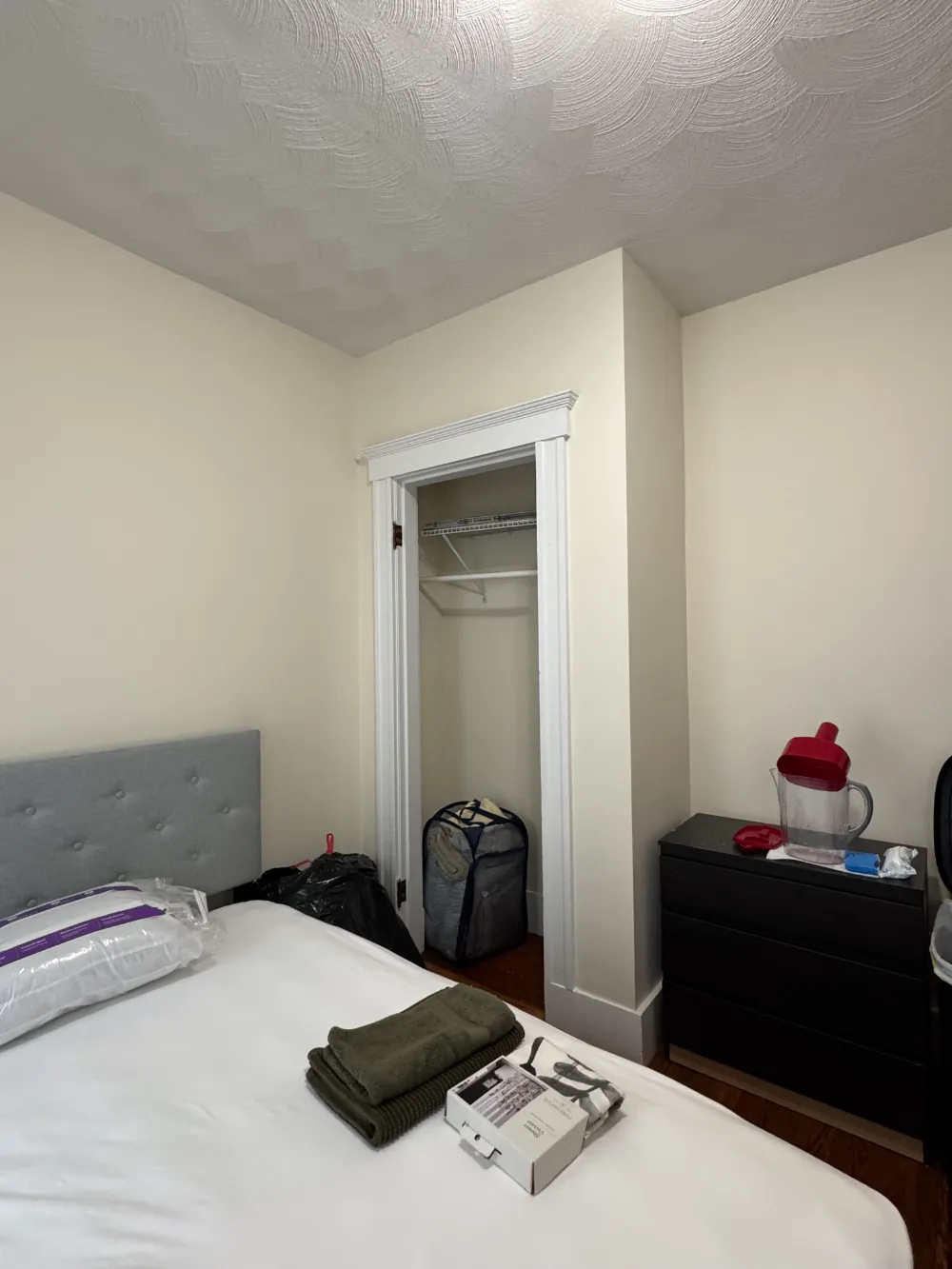 Spring Bedroom available! (4bd/1ba) - Image 2