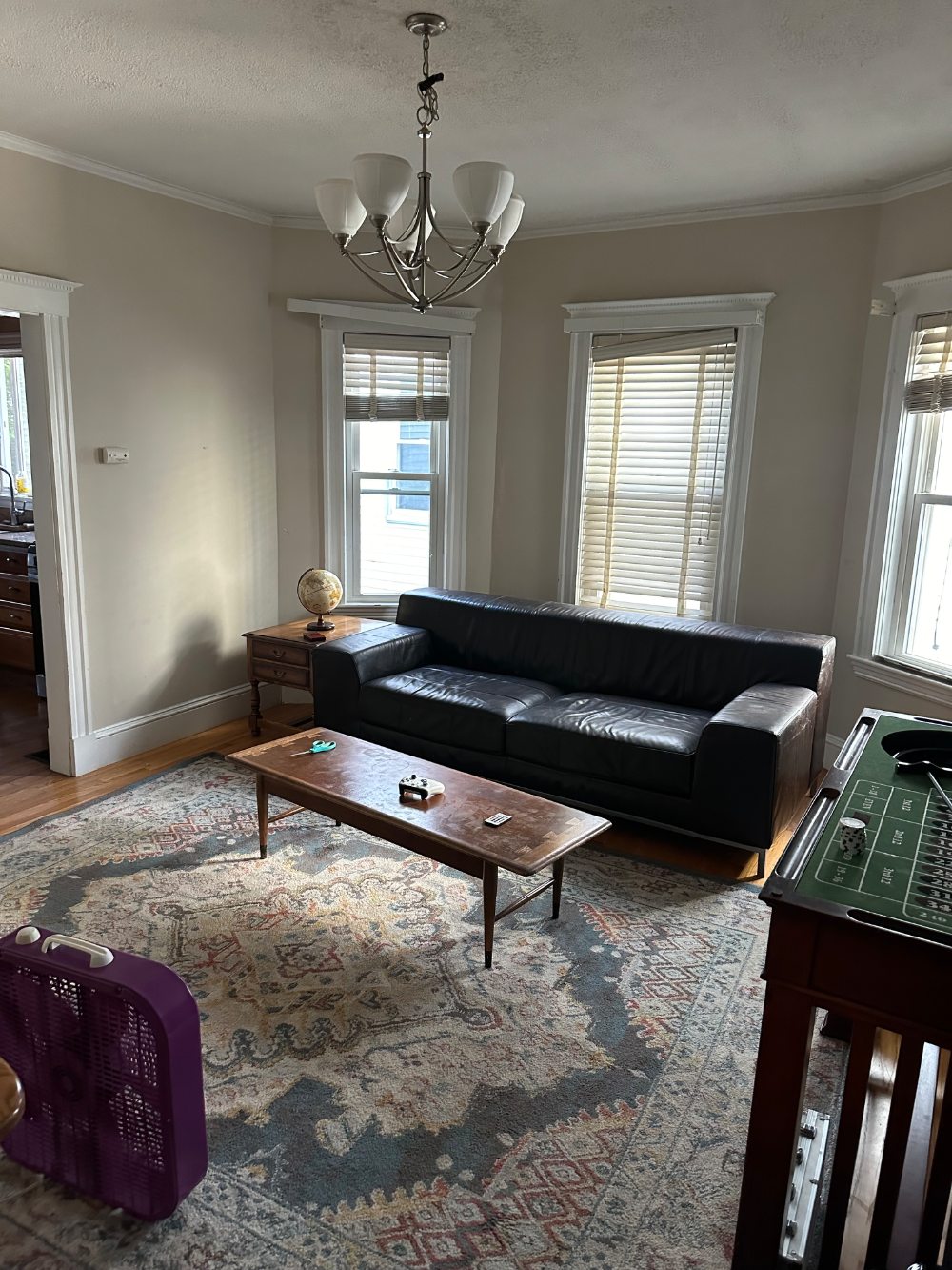 Big 1-BR near campus - Thumbnail 6