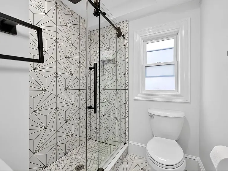 Recently Renovated Room Near Tufts - Looking for Spring Lease - Image 3