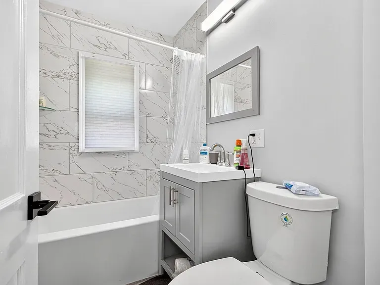 Recently Renovated Room Near Tufts - Looking for Spring Lease - Image 4
