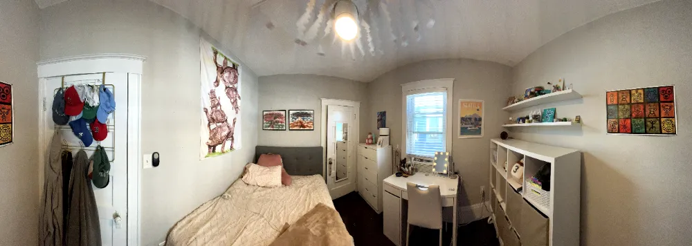 2Br, Bottom unit room on Bromfield - Main