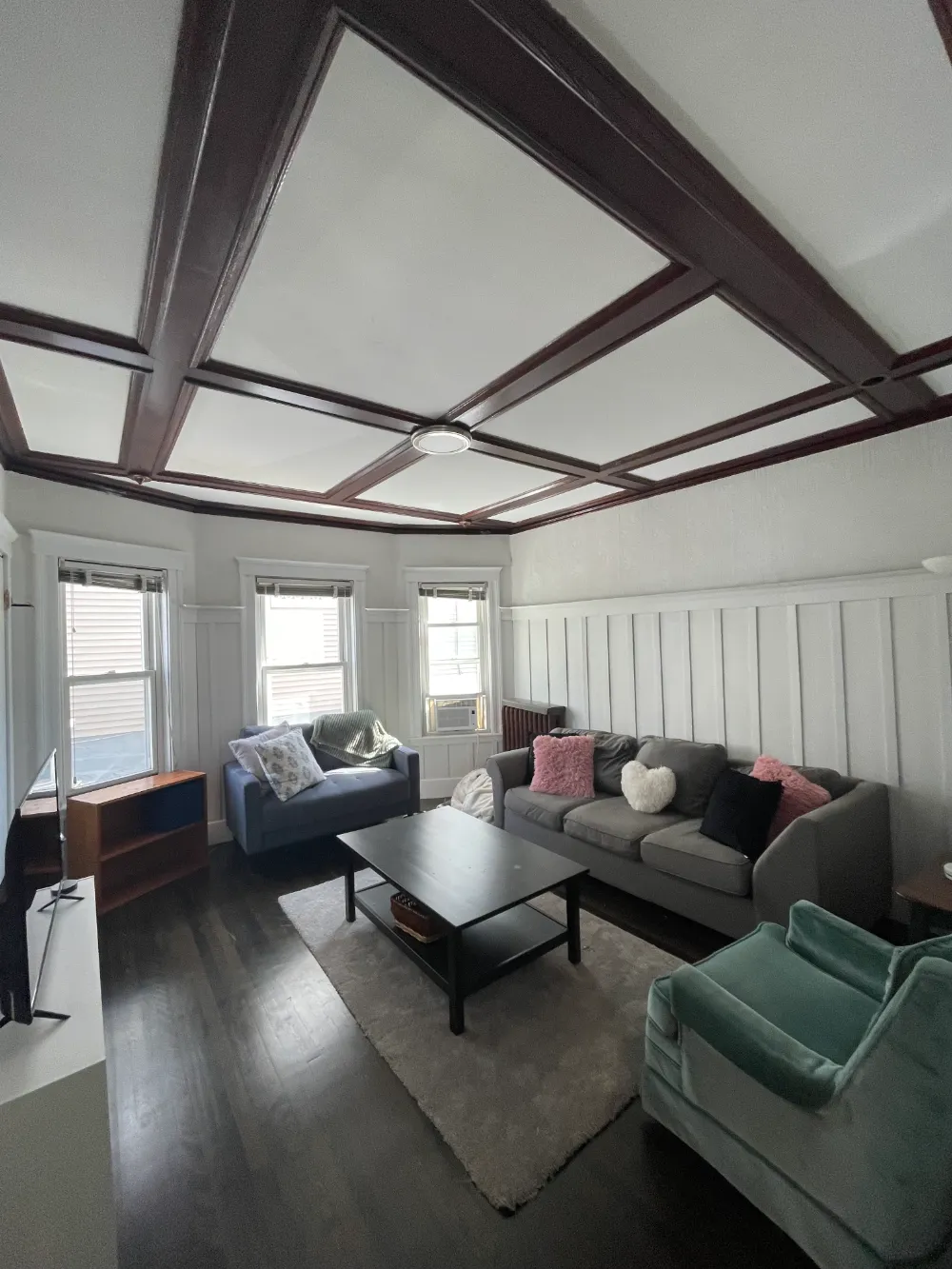 Newly renovated modern sunny 4 bedroom - Image 3