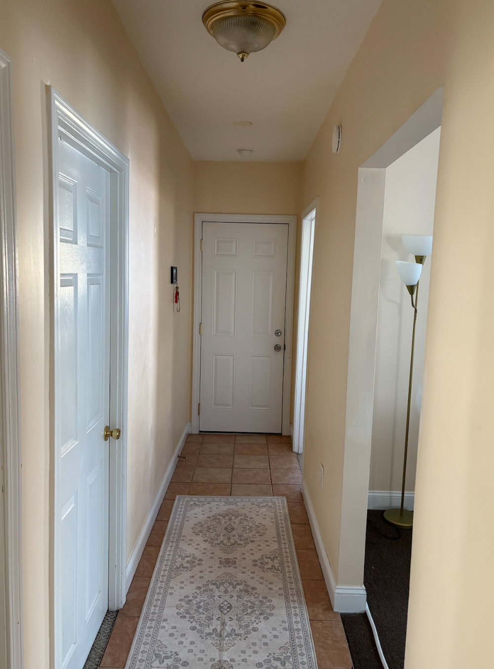 Bright 3-Bedroom Near Campus w/ Free In-Unit Laundry - Thumbnail 10