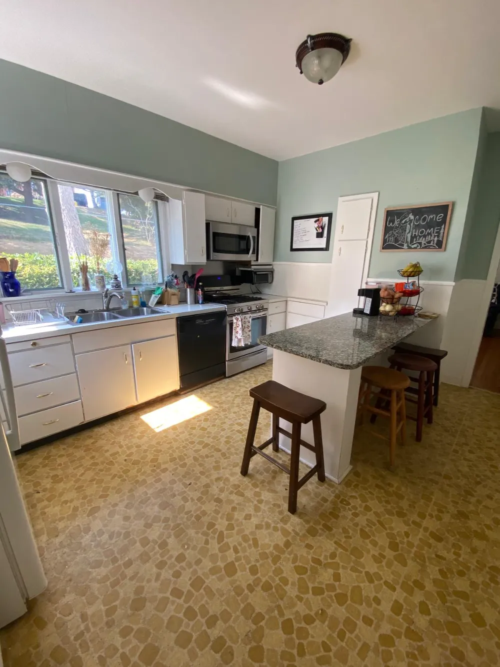 Furnished 1 Bedroom - Fairmount St - Main