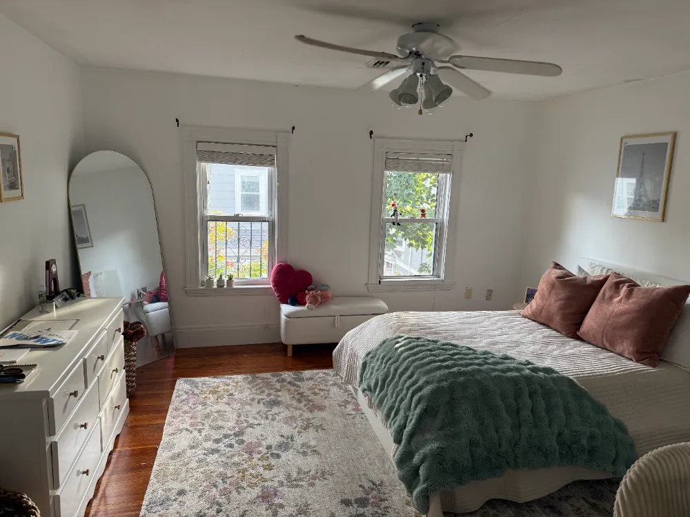 Big 1-BR -- Basically on Tufts Campus -- Need Sublet for Spring 2026! - Main