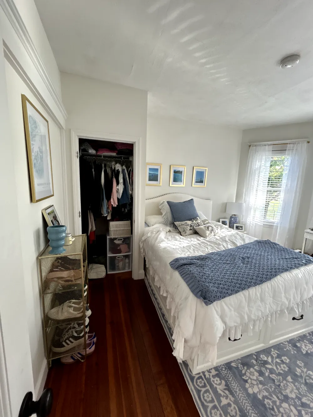 Newly Renovated House on College Ave, Upstairs Unit Bedroom with Private Bathroom - Image 2
