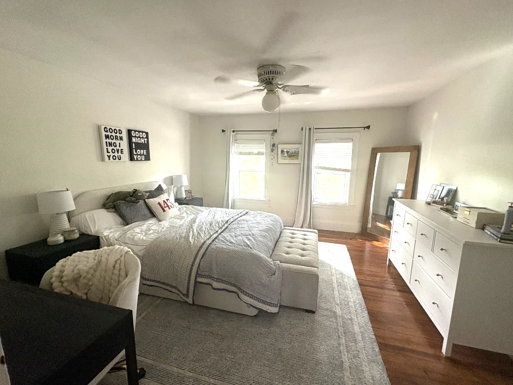 Nice and Updated House on College Ave (upstairs unit)   - Main