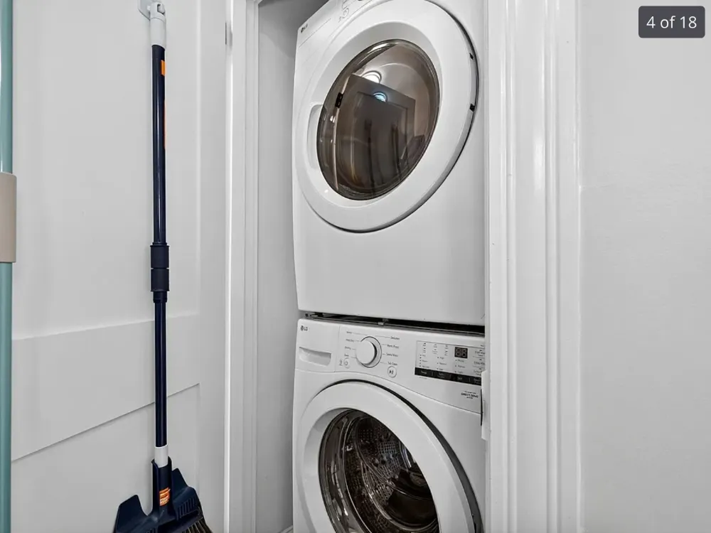 Single room in a newly renovated home near Tufts campus - Image 2