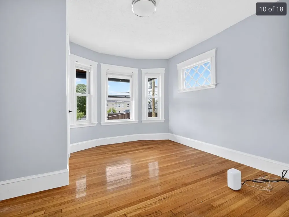 Single room in a newly renovated home near Tufts campus - Image 5