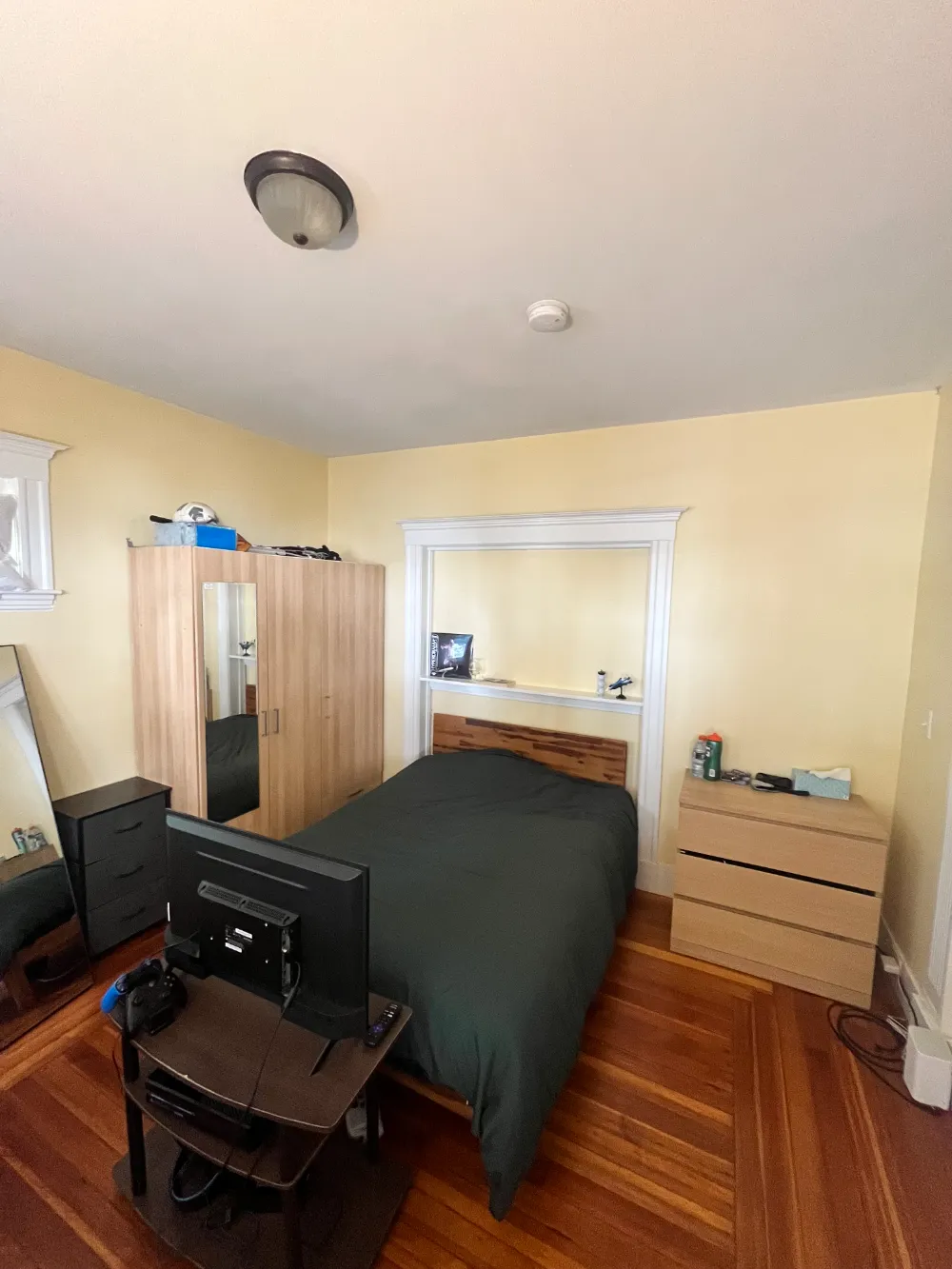 Cozy Townhouse Walking Distance to Tufts University - Main