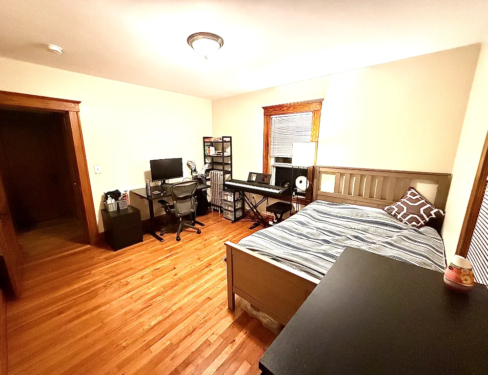 $1100 Frederick Ave Fully Furnished Spring Sublet - Main