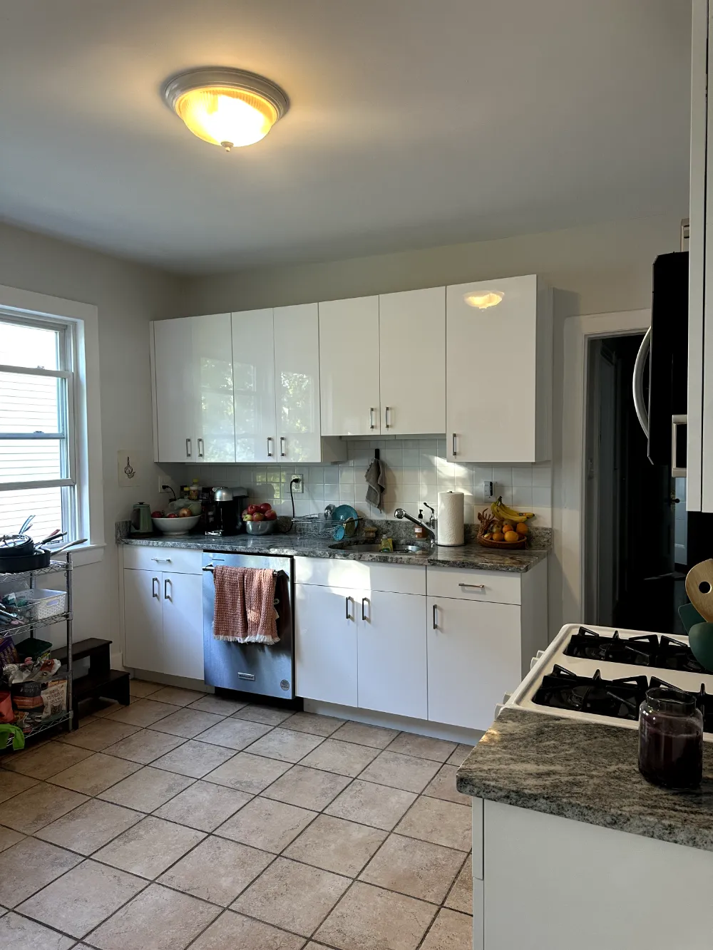 69 Raymond Ave. Single Bedroom Spring/Summer Sublet 2026, Fully Furnished with Attached Porch  - Thumbnail 9