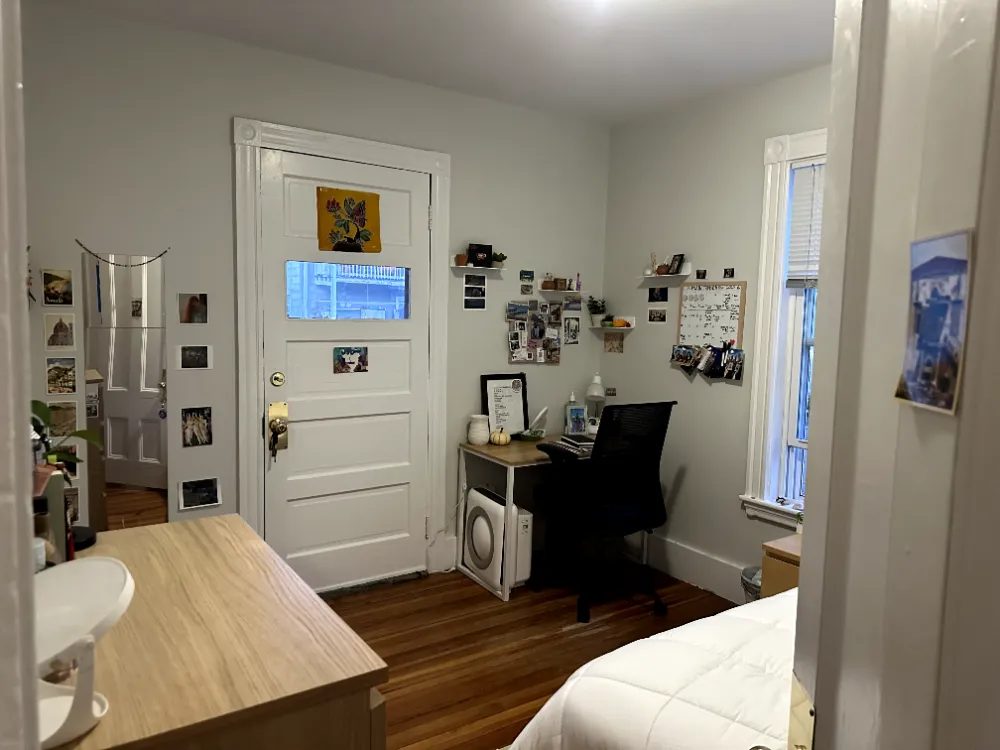 69 Raymond Ave. Single Bedroom Spring/Summer Sublet 2026, Fully Furnished with Attached Porch  - Thumbnail 13