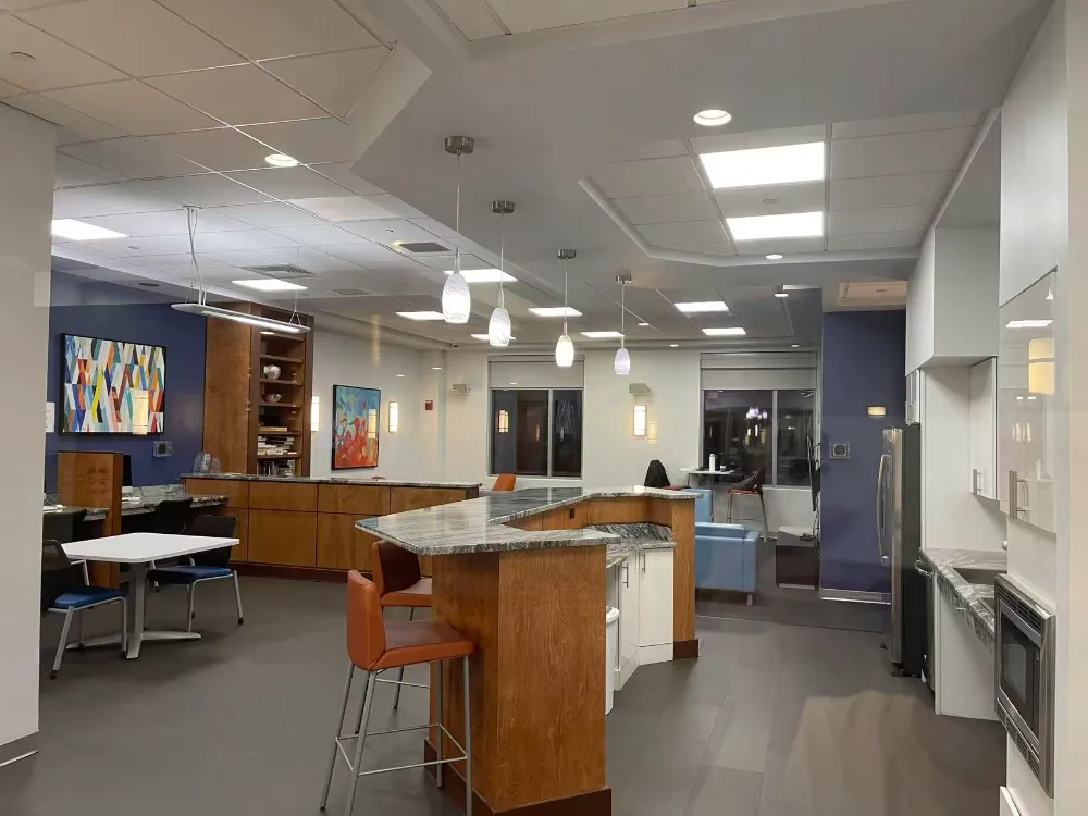 Luxury 1B1B Sublease in Malden - Image 5