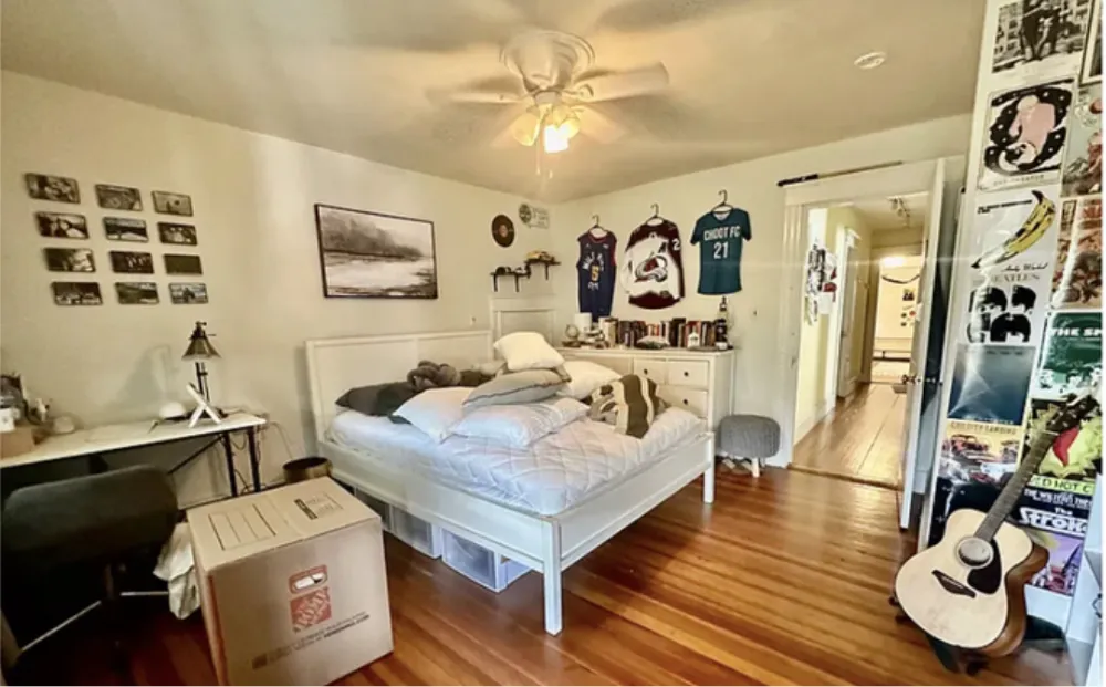 Bedroom available on College Ave! 1 minute from campus. - Main