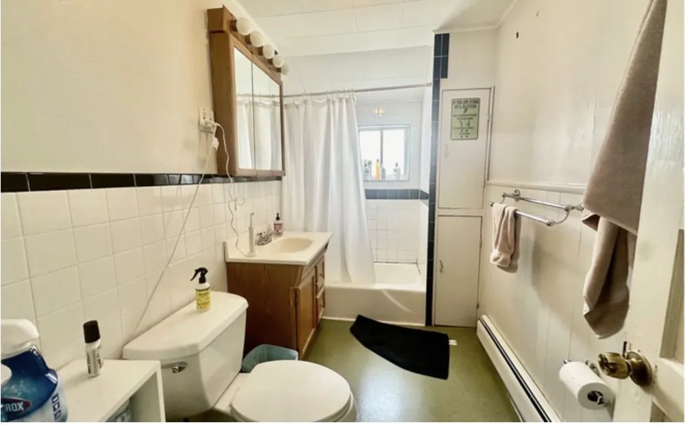 Bedroom available on College Ave! 1 minute from campus. - Image 3