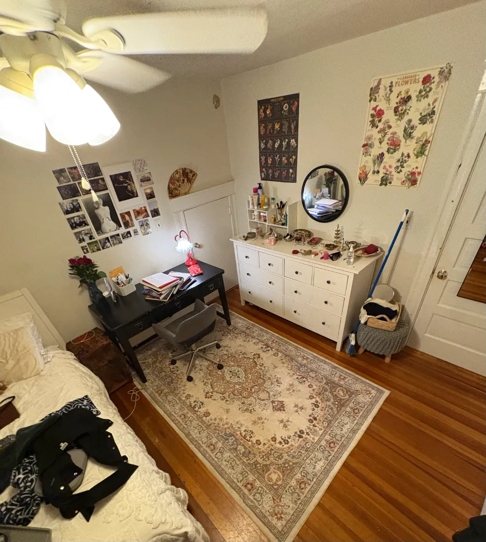 Bedroom available on College Ave! 1 minute from campus. - Image 4