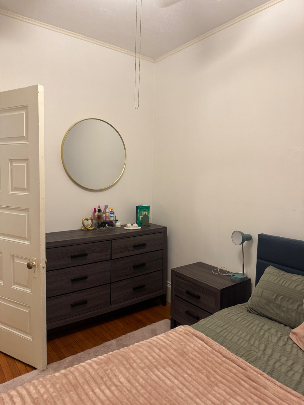 Room for rent in Backbay - Image 4