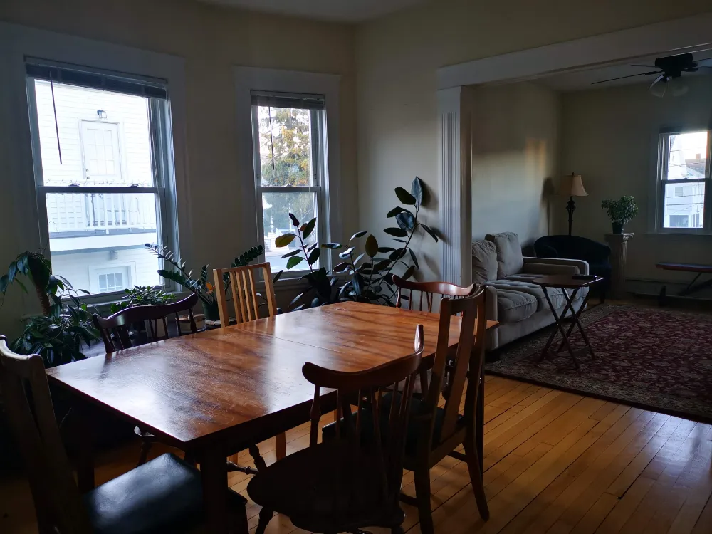 SUMMER SUBLET AVAILABLE FROM MAY-AUG WEST SOMERVILLE  - Image 4