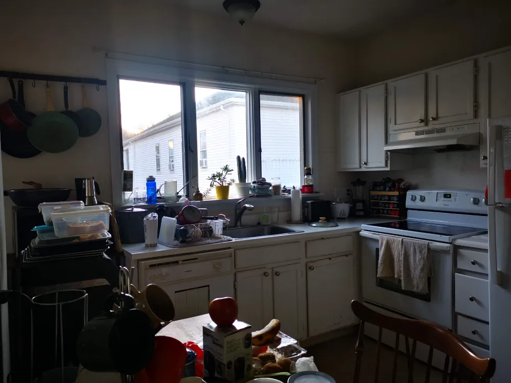 SUMMER SUBLET AVAILABLE FROM MAY-AUG WEST SOMERVILLE  - Image 5