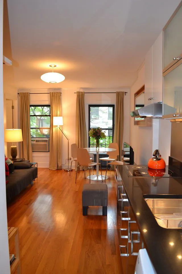 SPACIOUS 1 BED/ 1 BATH APARTMENT IN DOWNTOWN PALO ALTO - Image 3