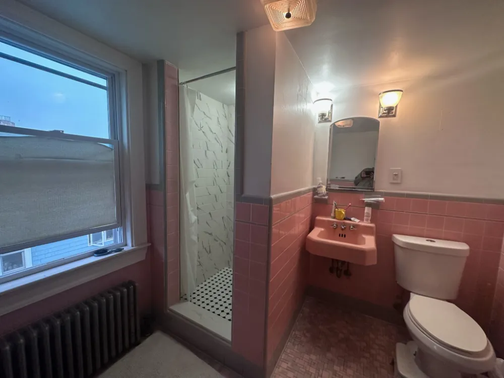 Looking for a summer subletter! - Thumbnail 6