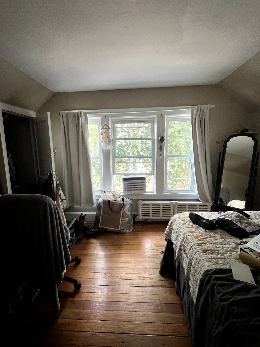 1 bedroom close to Tufts Campus - Image 3