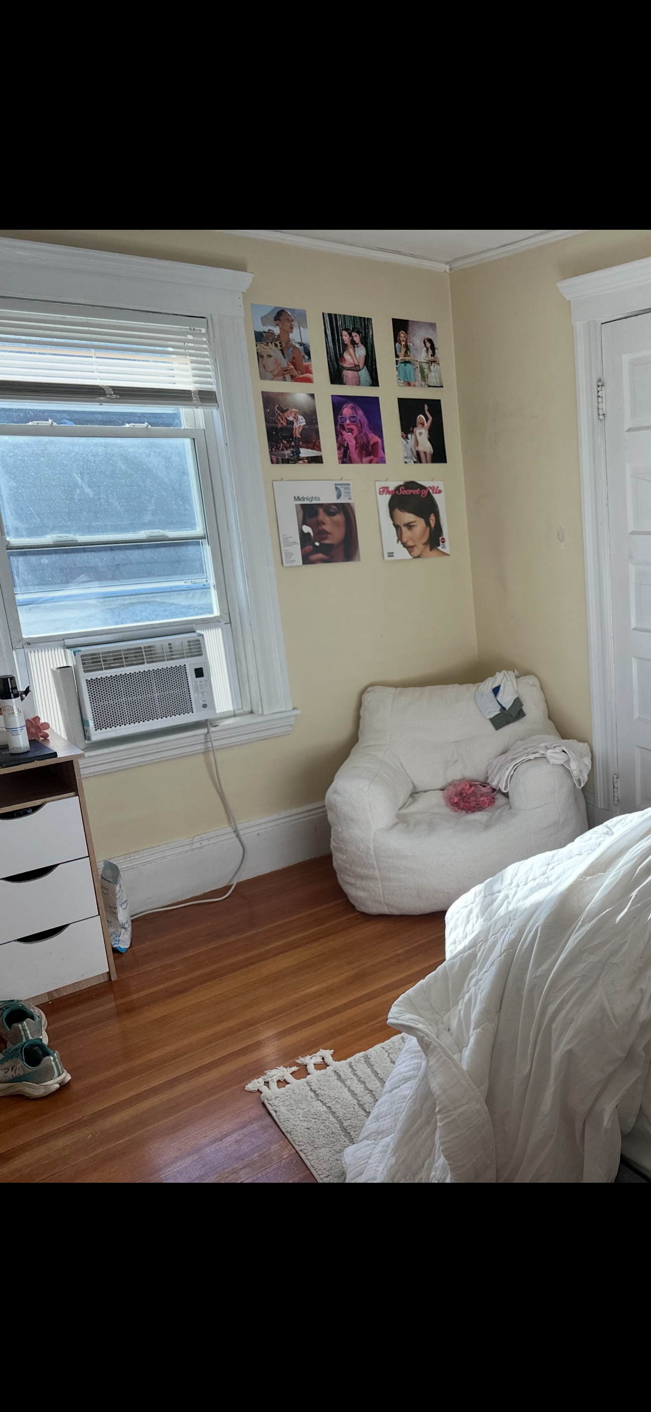 Summer bedroom available June-August (in a house 4 min from Tufts' campus, 2 full BRs) - Thumbnail 2