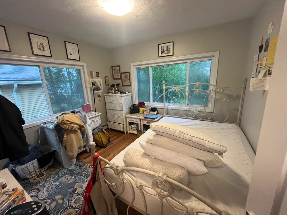 Sleek & Spacious 6BR by Tufts – Sublet Summer ’25 - Thumbnail 12