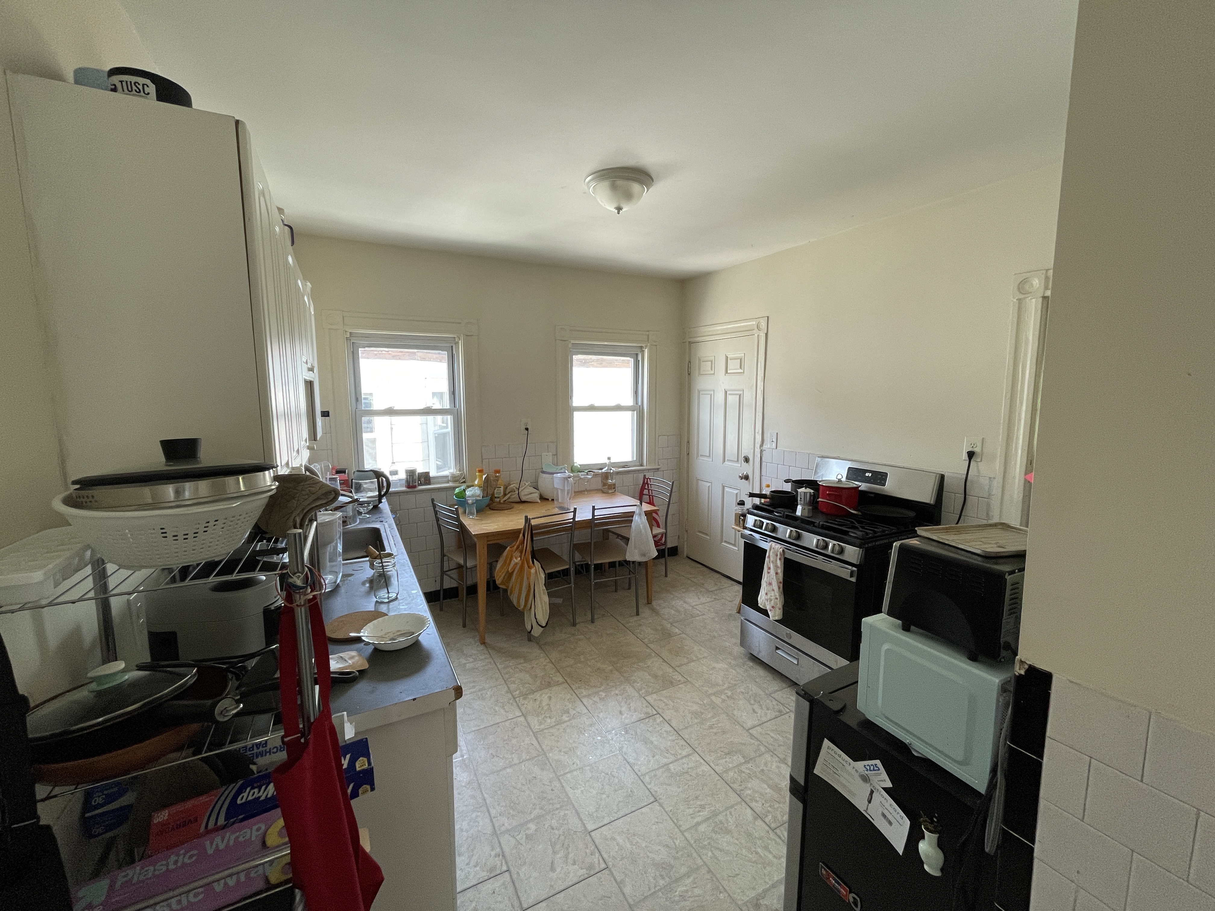 4 bedroom near campus - Thumbnail 3