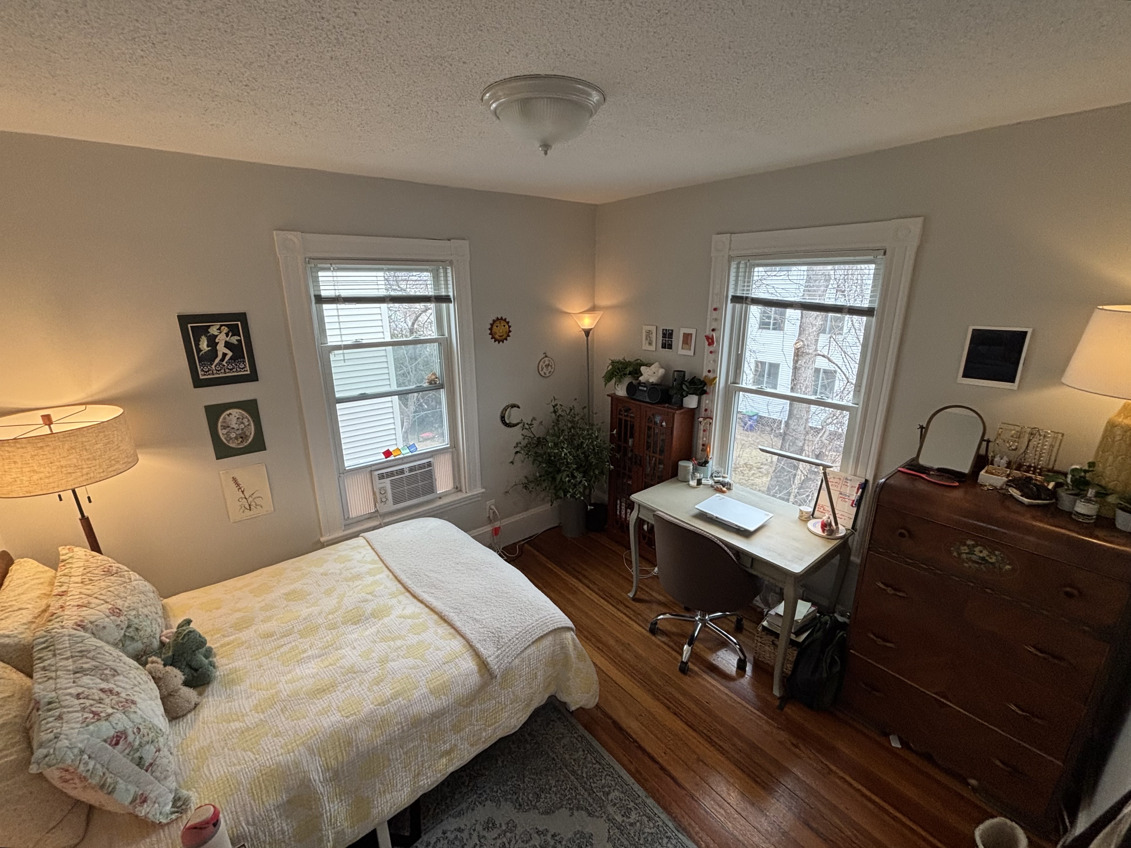 69 Raymond Ave. Spring/Summer 2026 Sublet, Single Bedroom, Fully Furnished, Great Natural Lighting - Image 1