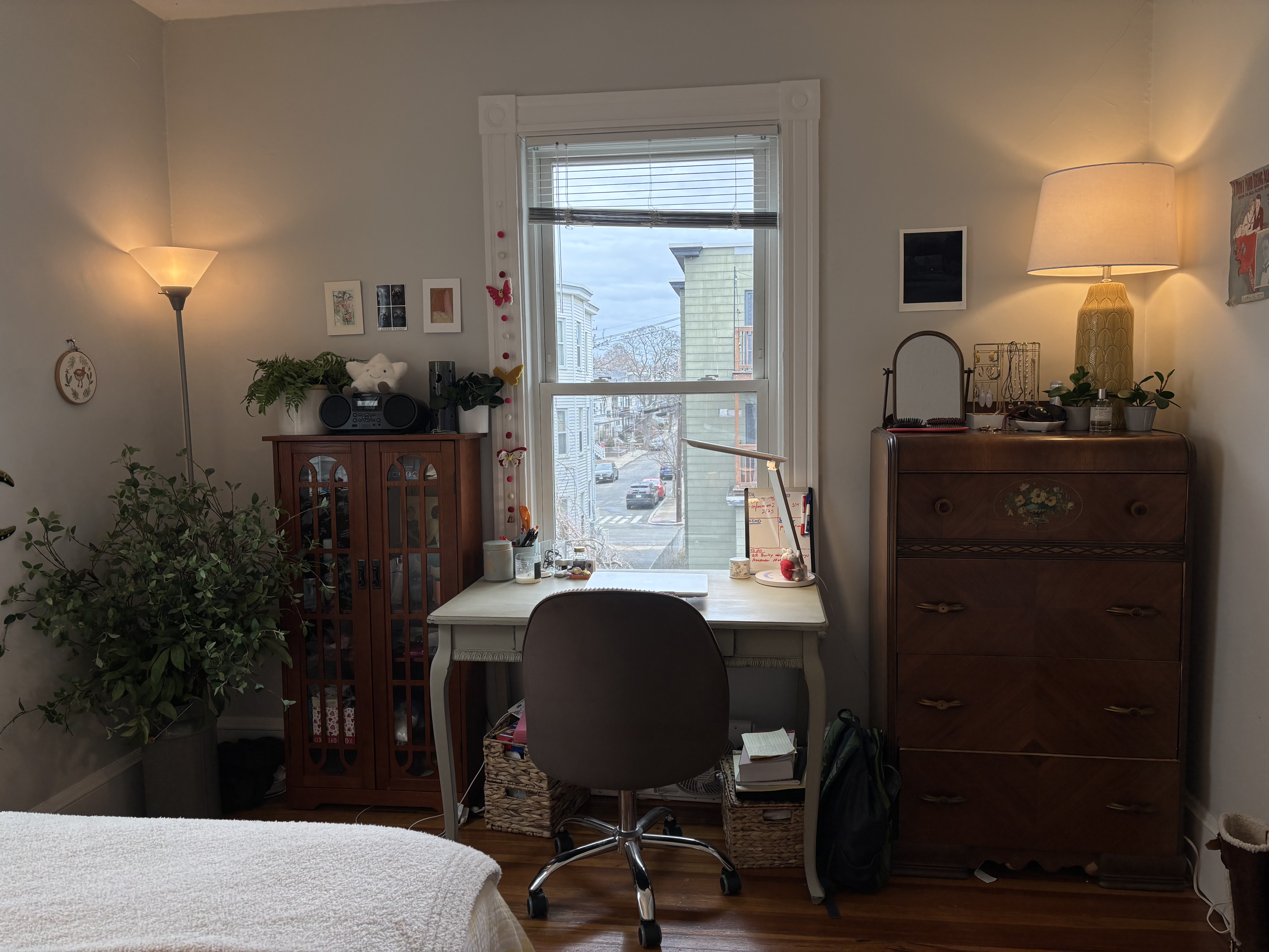 69 Raymond Ave. Spring/Summer 2026 Sublet, Single Bedroom, Fully Furnished, Great Natural Lighting - Thumbnail 2