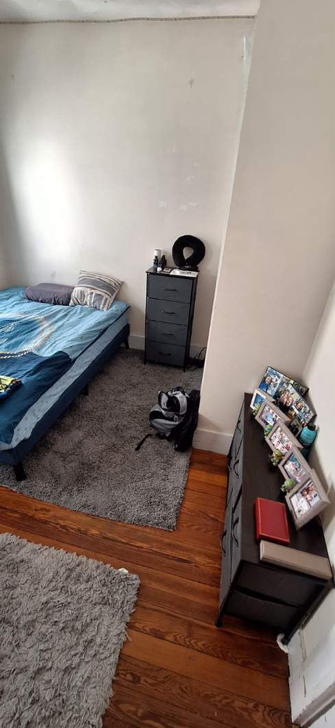 Spring Bedroom available! (4bd/1ba) - Thumbnail 3