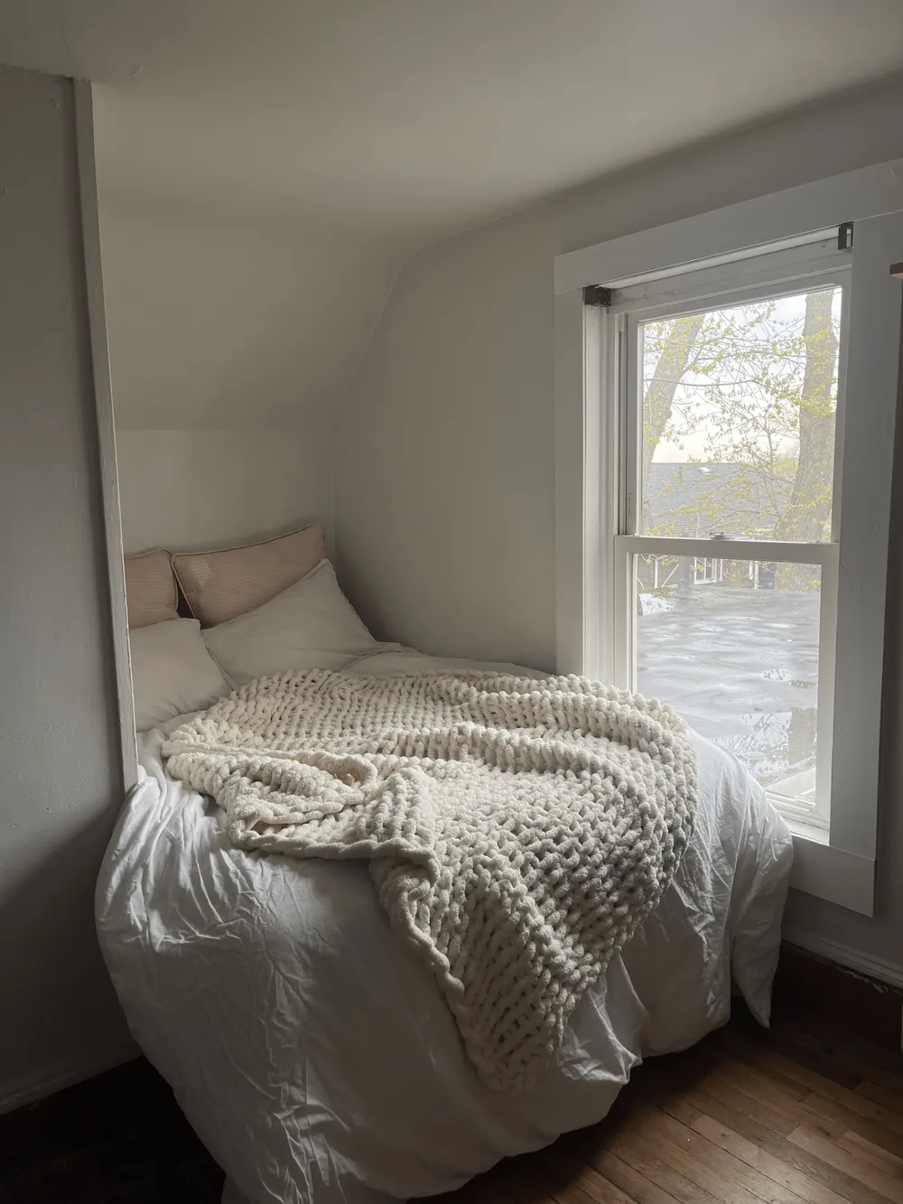 1-BR Spring Sublet near campus (January-May 2026) - Image 3