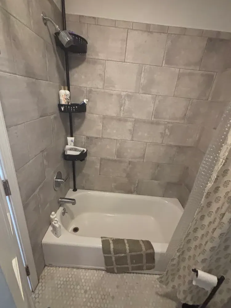 Beautiful ACCESSIBLE apartment behind Carm - Thumbnail 7