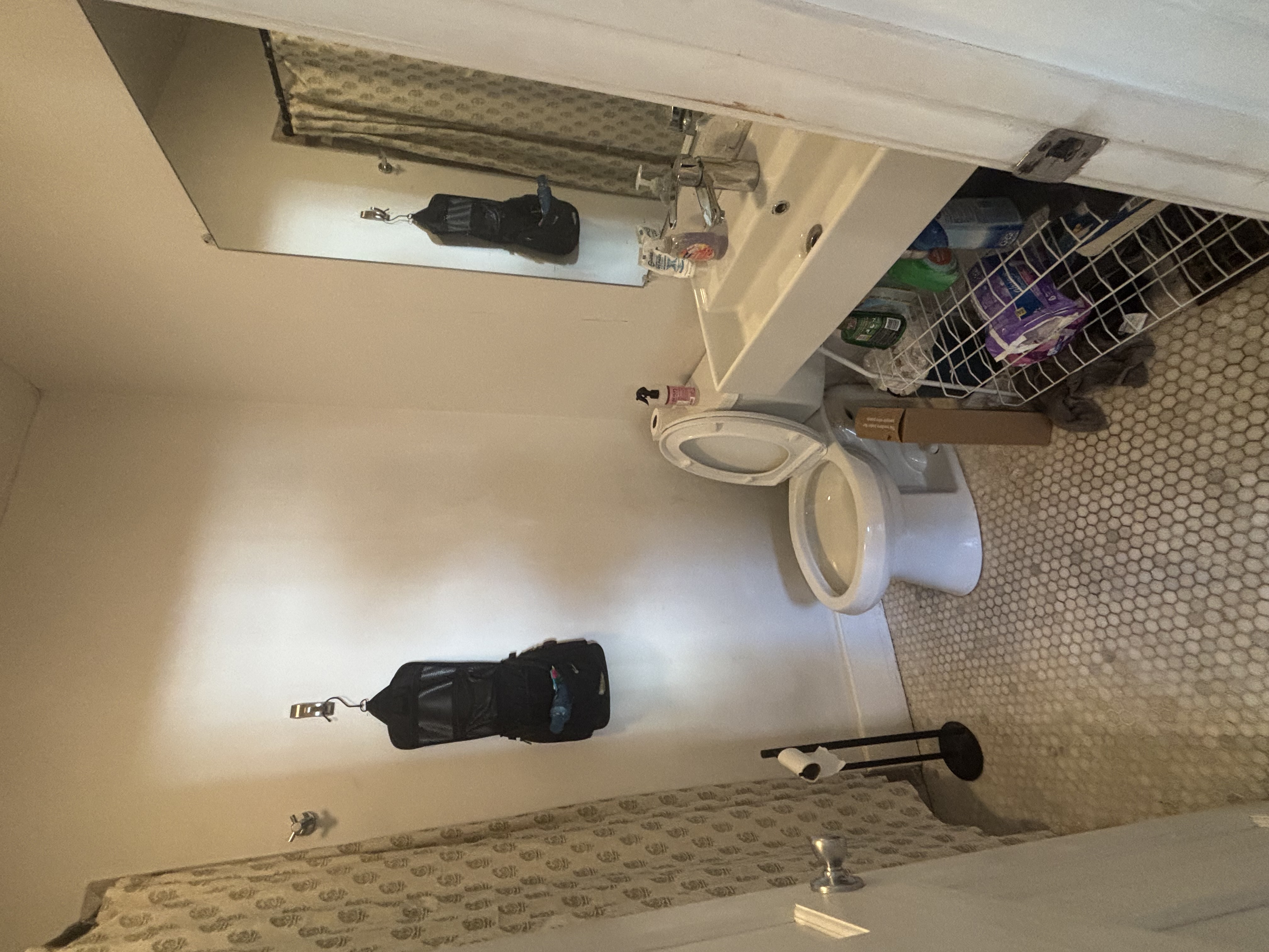 Beautiful ACCESSIBLE apartment behind Carm - Thumbnail 9
