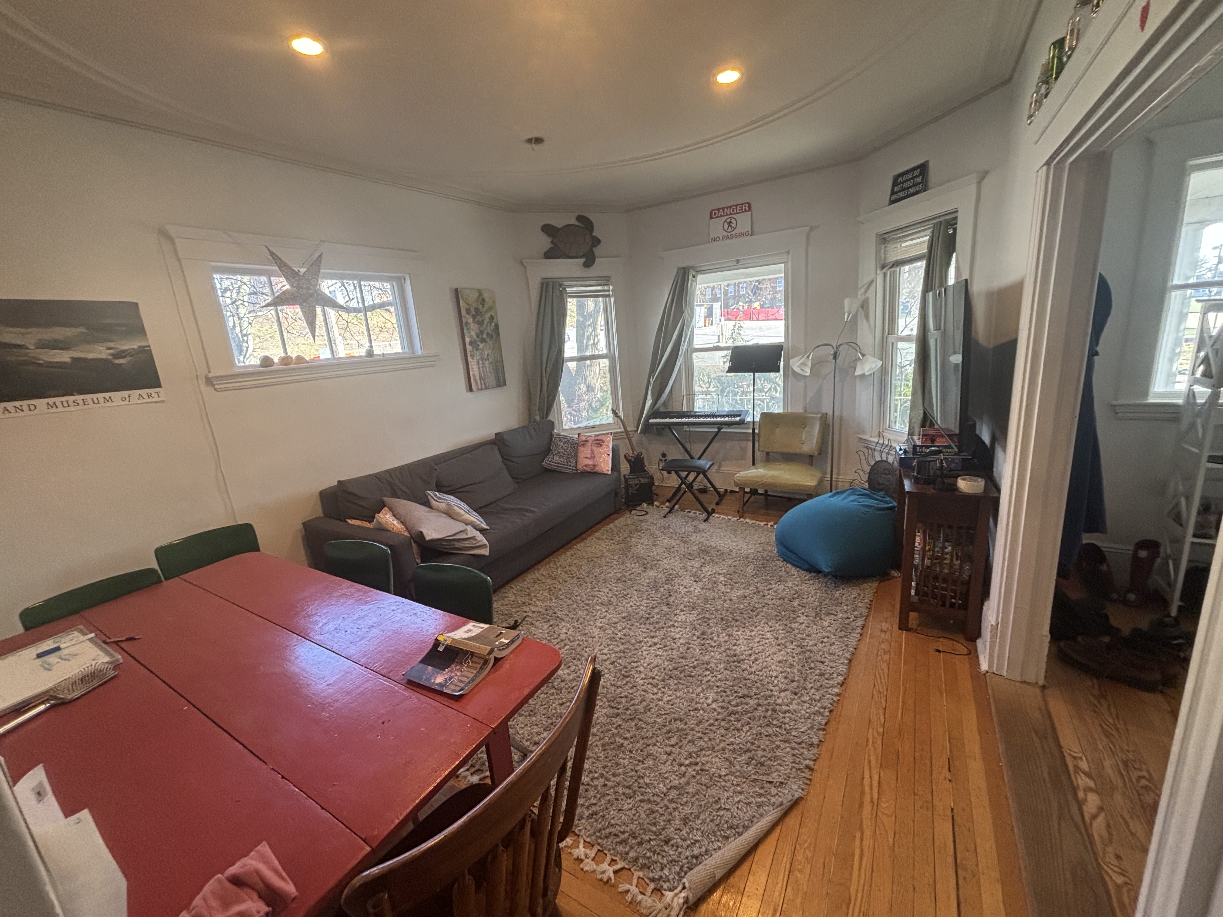 Beautiful ACCESSIBLE apartment behind Carm - Thumbnail 10