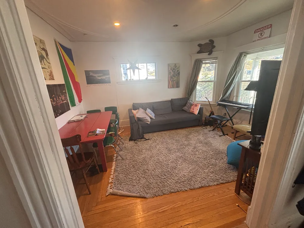 Beautiful ACCESSIBLE apartment behind Carm - Thumbnail 11