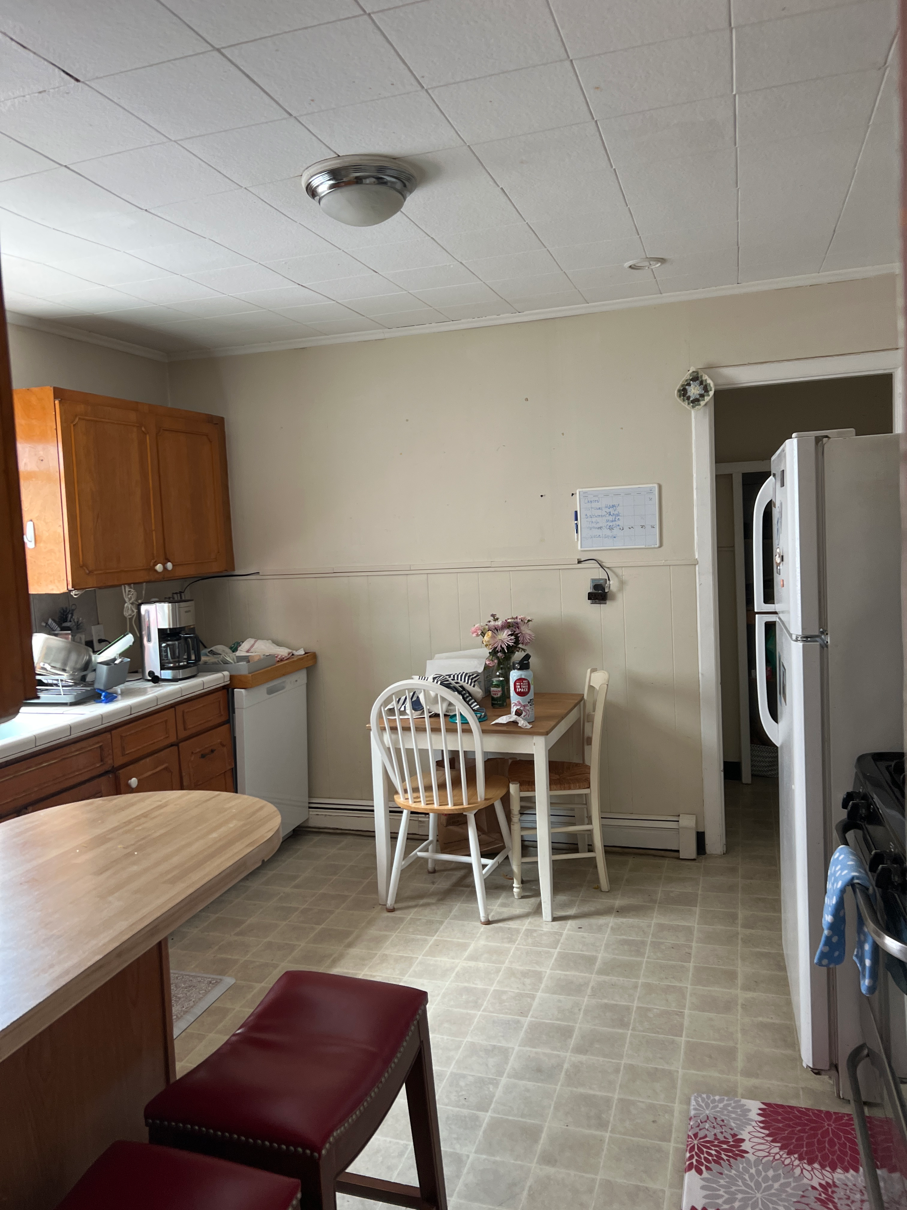 One bedroom in 4-person apartment near campus - Thumbnail 5