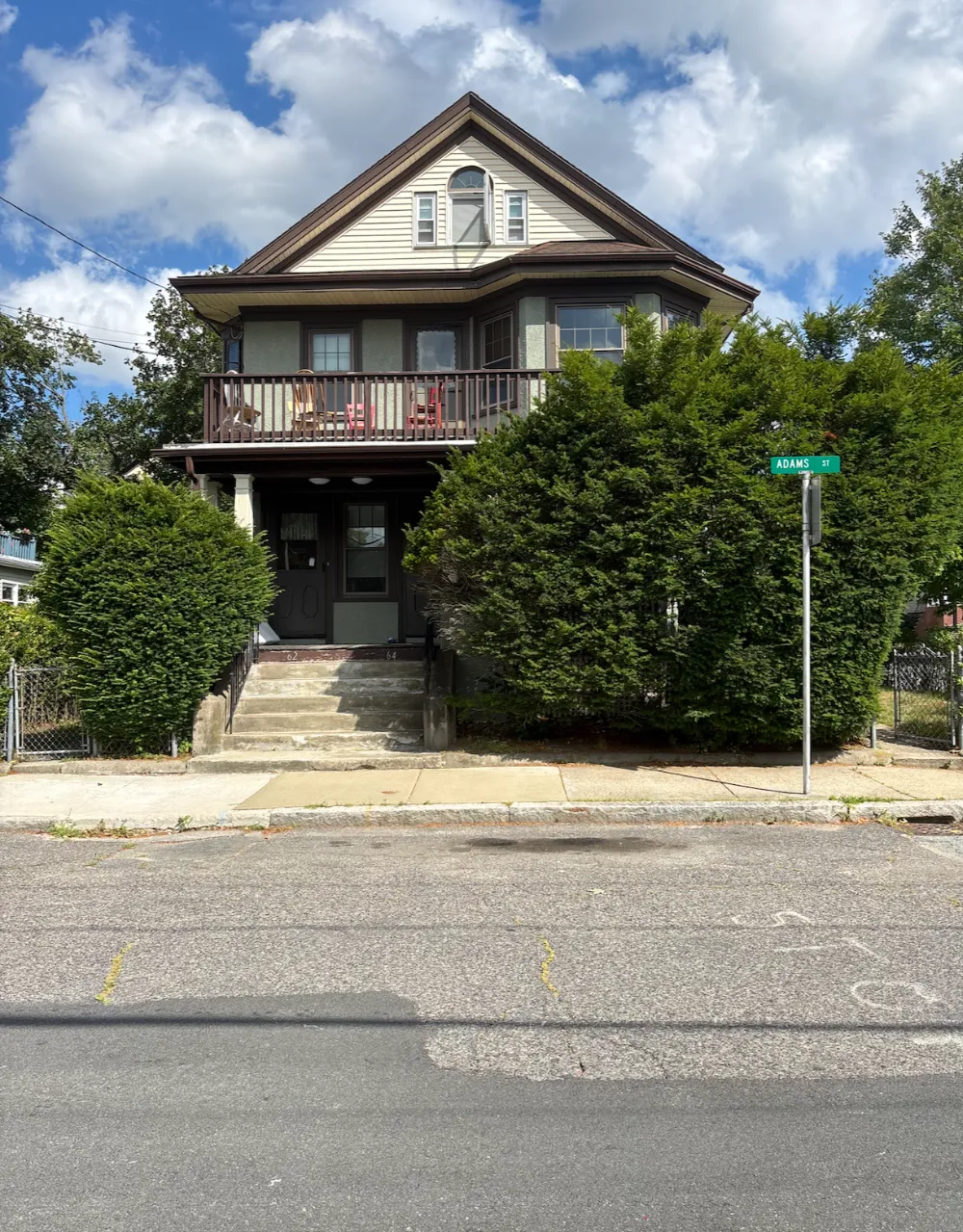 Spring 2026: EXQUISITE Tufts Apartment! - Image 1