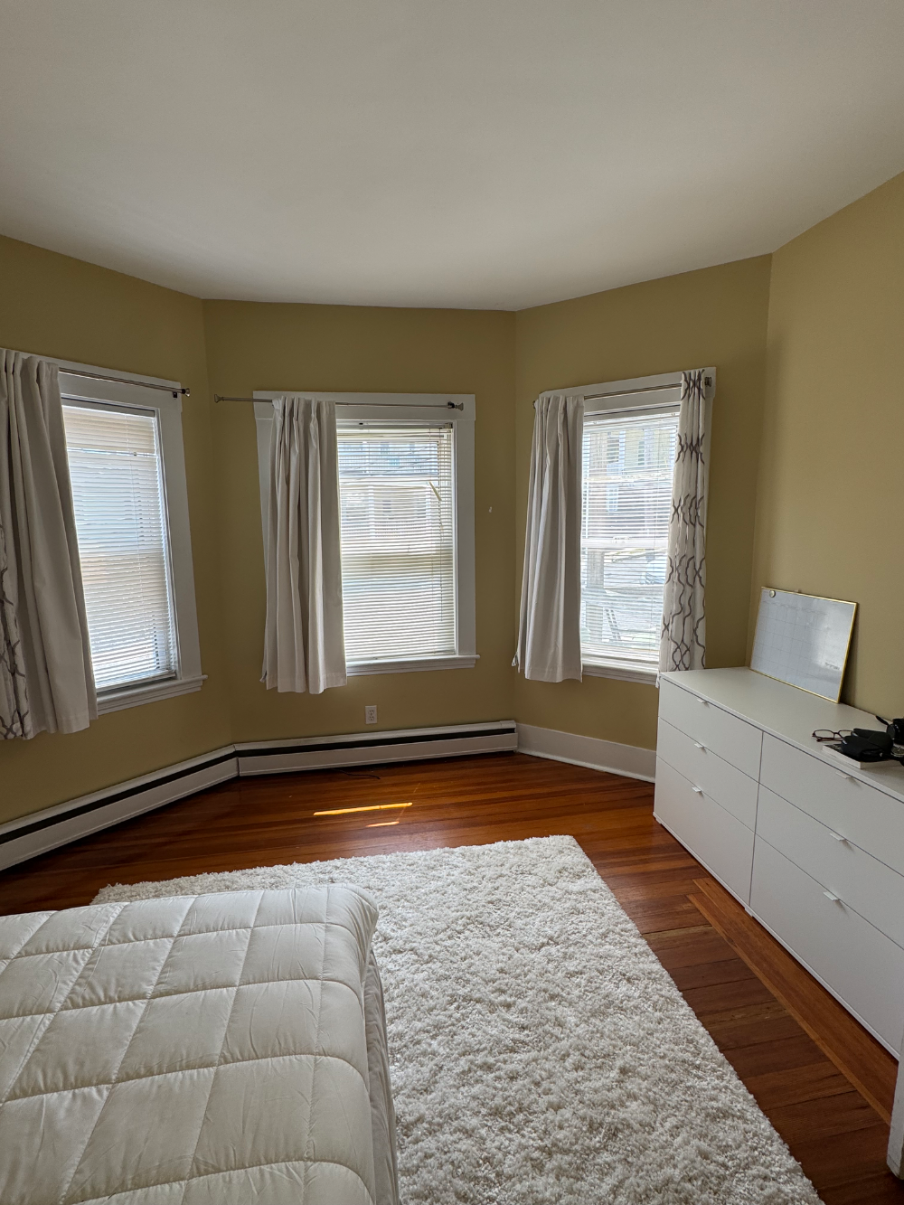 Right on Campus Sublet: One Bedroom in College House - Thumbnail 8